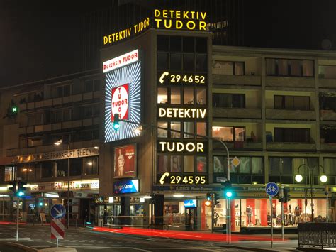 detektiv tudor|Frankfurt, Detektiv Tudor and Turm Palast : r/frankfurt .